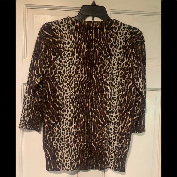 🌼 3/$18.00! J Crew cheetah print merino wool sweater size S - Picture 3 of 5